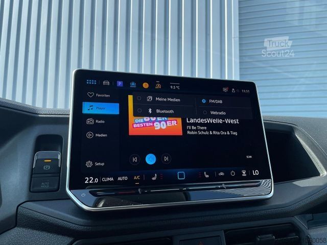 High top van VW Crafter Kasten 35 L5H3 SITZHZ NAV LED KAMERA DAB