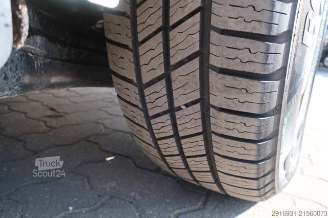 Kleinbus MERCEDES-BENZ Vito Tourer 116 CDI BT Pro extralang / 8 Sitze