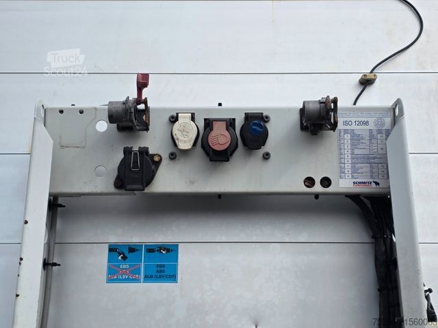 Auflieger mit Arbeitsbühne SCHMITZ CARGOBULL SCS 24/L - 13.62 / Lift/ CONTAINERVERRIEGELUNG !