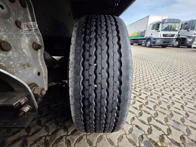 Auflieger mit Arbeitsbühne SCHMITZ CARGOBULL SCS 24/L - 13.62 / Lift/ CONTAINERVERRIEGELUNG !