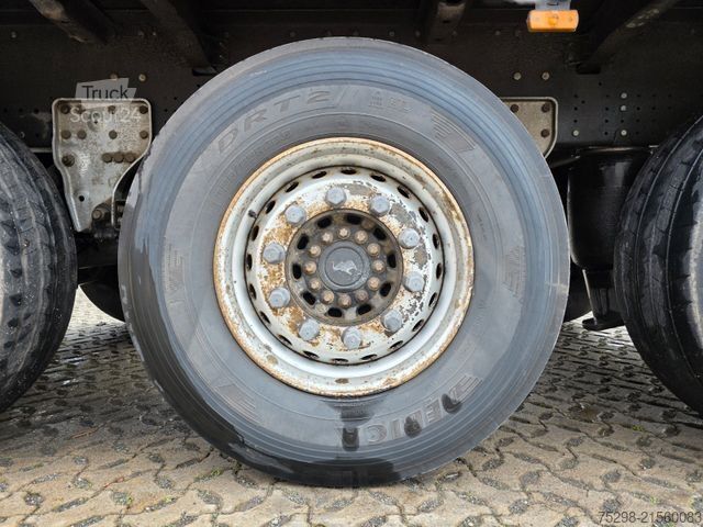 Auflieger mit Arbeitsbühne SCHMITZ CARGOBULL SCS 24/L - 13.62 / Lift/ CONTAINERVERRIEGELUNG !