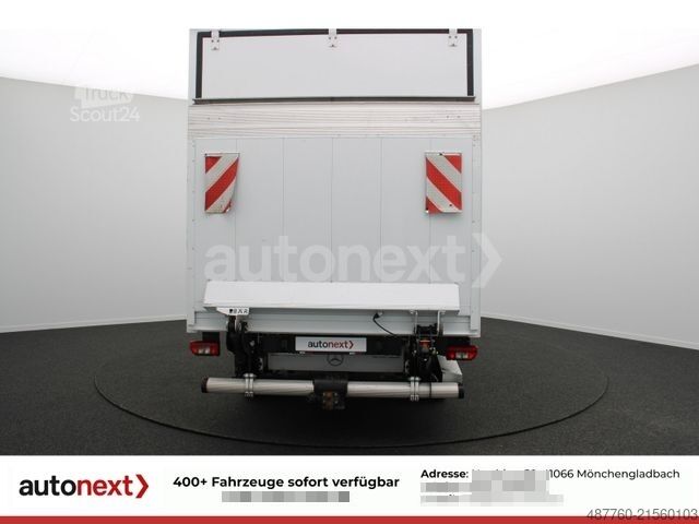 Vrachtwagen met bakwagen MERCEDES-BENZ Sprinter 316 Aut.*Ladebordwand* AHK 3,5t+Navi 31