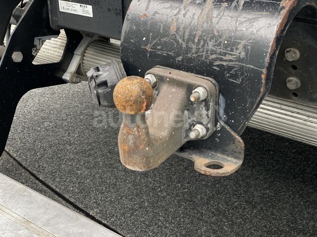 Vrachtwagen met bakwagen MERCEDES-BENZ Sprinter 316 Aut.*Ladebordwand* AHK 3,5t+Navi 31