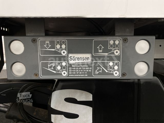 Vrachtwagen met bakwagen MERCEDES-BENZ Sprinter 316 MAXI *Ladebordwand* Klima (6206)