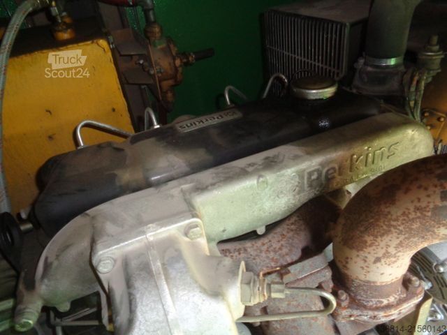 Priekaba Stadler DW 60 PE15 Drehstromaggregat