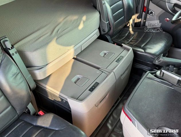 Tracteur routier standard SCANIA S650 BOOGIE KING FULL OPTIONS RETARDER FULL AIR