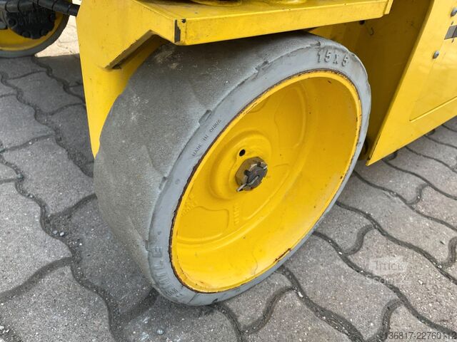 Рабочая платформа GENIE GS 2646 Scherenbühne Elektro AH 9,92 m 454 kg