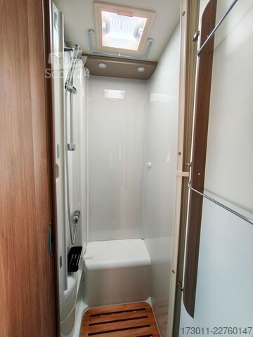Camping-car intégral CARADO I 338 pro+ 140PS  Automat Solar
