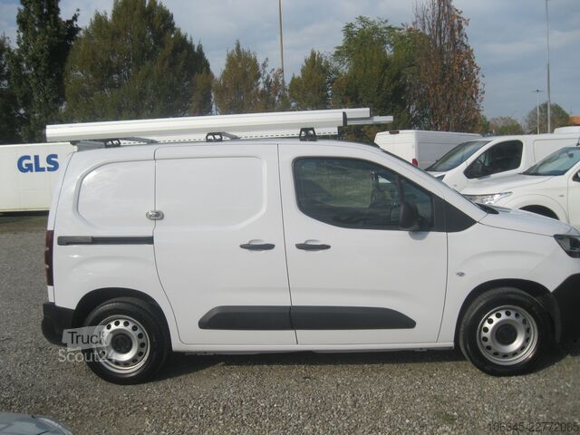 Kastenwagen FIAT DOBLO'