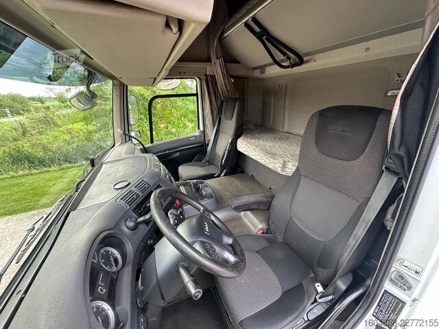 Bâché à rideaux latéraux DAF CF 400 FA / NL TRUCK / SPACECAB / 2 BEDDEN / GE...
