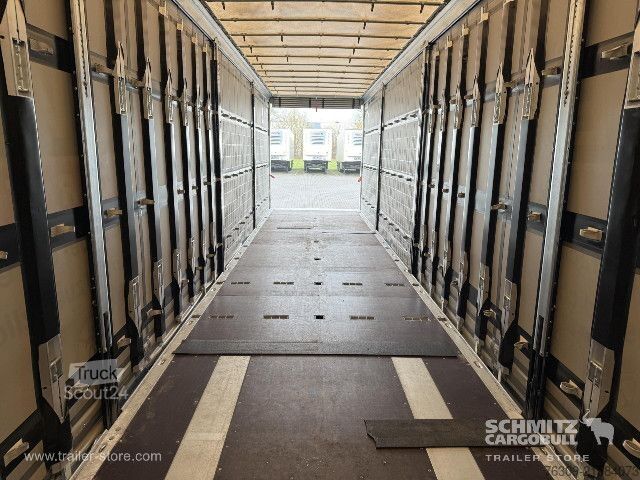 Open semitrailer with tarp Schmitz Cargobull Curtainsider Mega Getränke