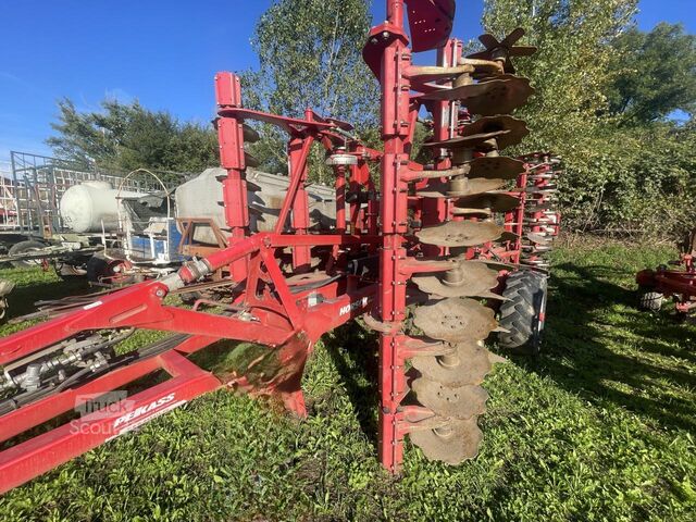 Déchaumeur Horsch Terrano 4 MT