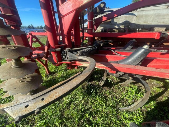 Déchaumeur Horsch Terrano 4 MT