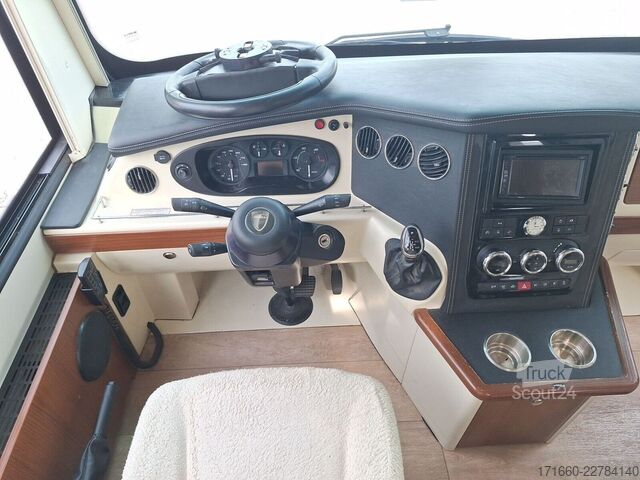 Integroitu matkailuauto MORELO Loft 82 LBX