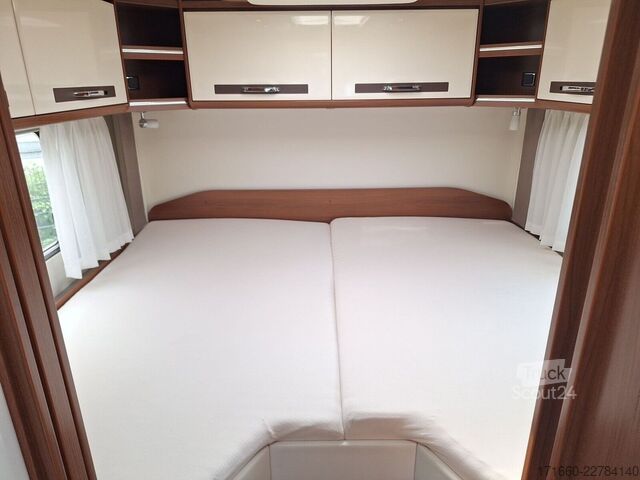 Integroitu matkailuauto MORELO Loft 82 LBX
