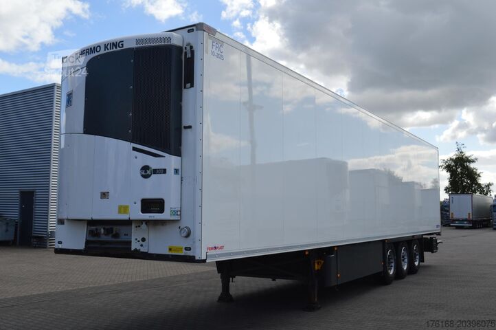 Polpriklopnik za prevoz hladilnikov SCHMITZ CARGOBULL SKO FP 45 ThermoKing SLXi 300