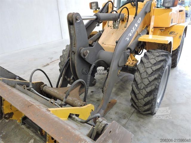 Wheel loader VOLVO L30B + Fork