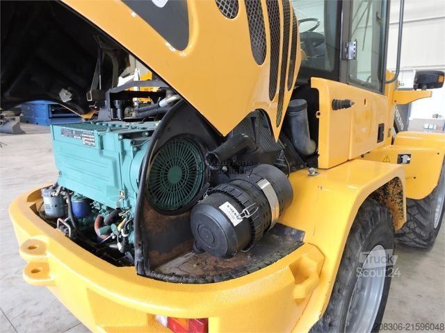 Wheel loader VOLVO L30B + Fork