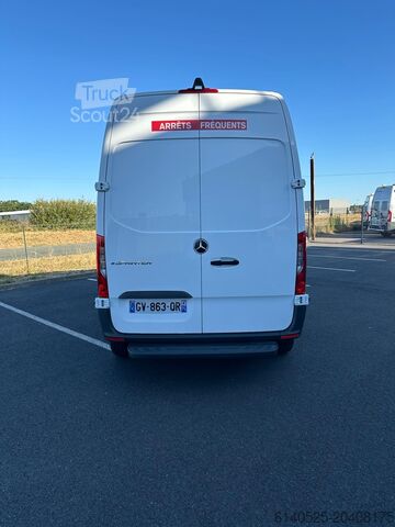 Skåpbil Mercedes-Benz Esprinter