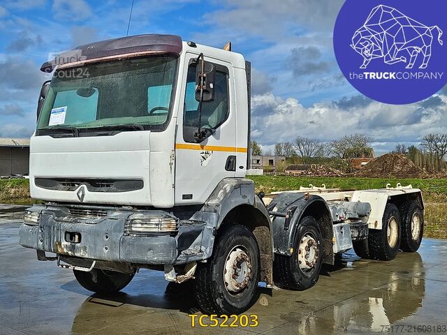 Šasija ar kabīni Renault Kerax 370