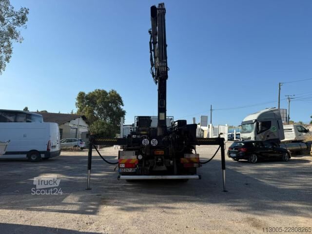 Avolava kuorma-auto Renault Premium 430