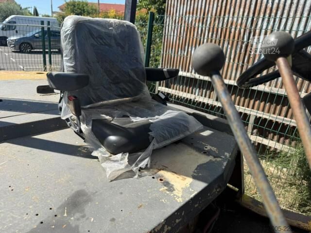 Priekšējās iekrāvēja autoiekrāvējs Yale 4.0T FORKLIFT