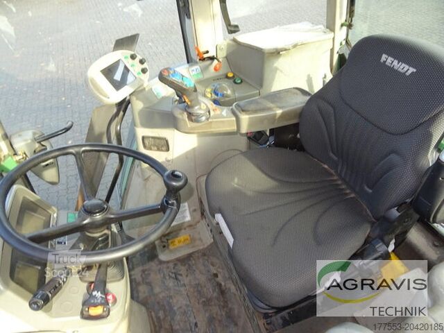 Traktör Fendt 712 VARIO