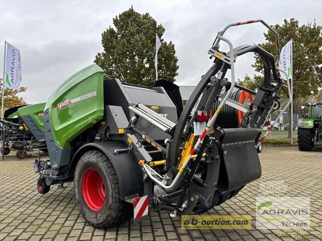 Tarım makinesi Fendt ROTANA 130 F COMBI