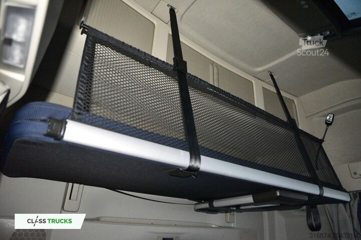 стандартный тракторный агрегат VOLVO FH 460 Globetrotter XL Varios i-Save