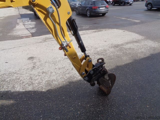 Minigraafmachine CATERPILLAR 301.7D SW + Schaufel