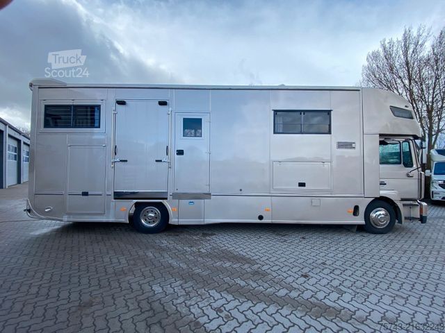 Samochód do przewozu bydła MAN 12 220 5 Pferde Wohnung