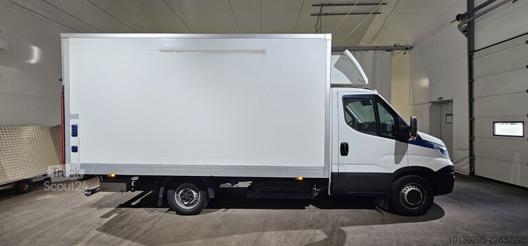 Kassevogn Iveco Daily 35 3.0 CNG 136hp Box Van with Tail