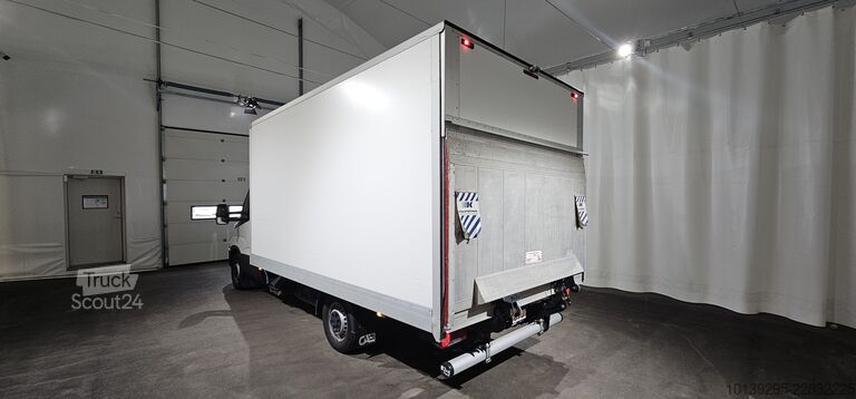 Kassevogn Iveco Daily 35 3.0 CNG 136hp Box Van with Tail