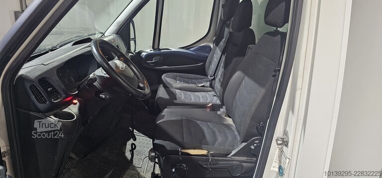 Kassevogn Iveco Daily 35 3.0 CNG 136hp Box Van with Tail