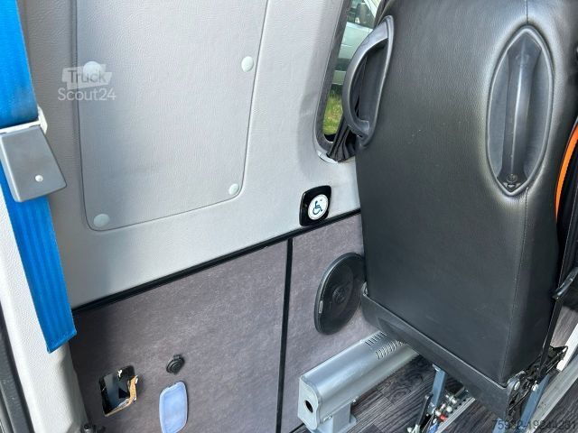 Minibus MERCEDES-BENZ Sprinter 519 ToJo - Rampe - Schienensystem