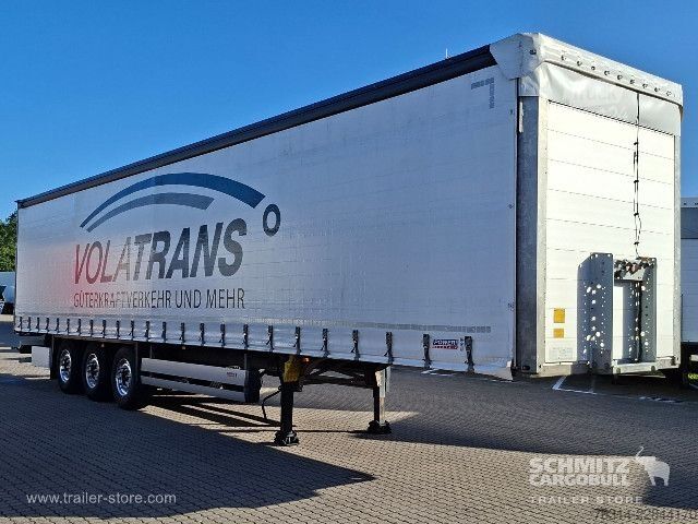 Відкритий напівпричіп з тентом Schmitz Cargobull Curtainsider Standard Getränke