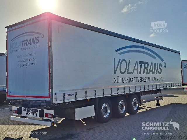 Відкритий напівпричіп з тентом Schmitz Cargobull Curtainsider Standard Getränke