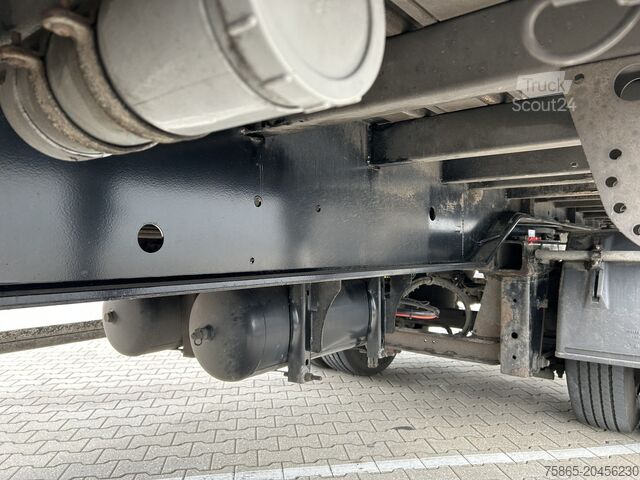 Skjutbara presenningar Pacton B1-001 City / Curtainside / Loadlift / NL Trailer