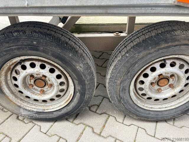 Kombijevski prevoznik avtomobilov Hyundai SAM PRZYCZEPA LAWETA