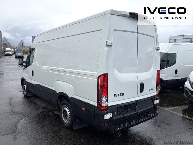 Furgoneta de caja alta IVECO 35S16A8V Hi-Matic, Klima, DAB