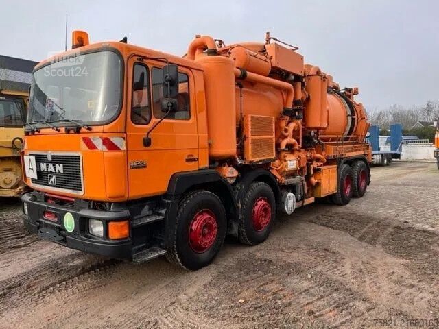 Vehículo de succión MAN 35.402 8x4 (ORIGINAL LOW KM )