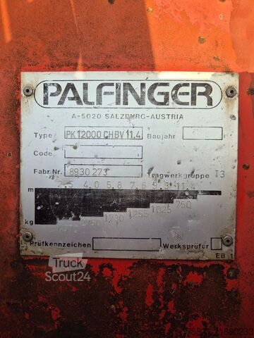 Volquete con grúa MAN 26.332 6x4 + Palfinger PK 12000