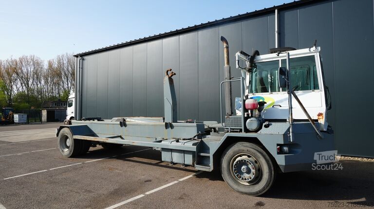 Sistema de brazo de gancho Terberg TT 17 Hookarm system terminal truck 25km