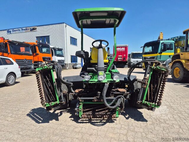 Rasenmäher John Deere 8700 PC FM (fairway mower - LOW HOURS )