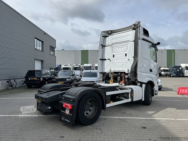 Standaard-SZM Mercedes-Benz Actros 1845 StreamSpace / 564 dkm / Tacho V2 / ...