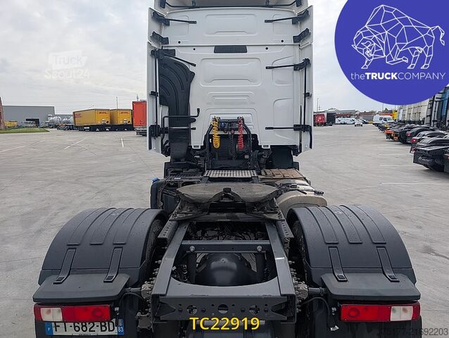 Estándar-SZM Renault T 440