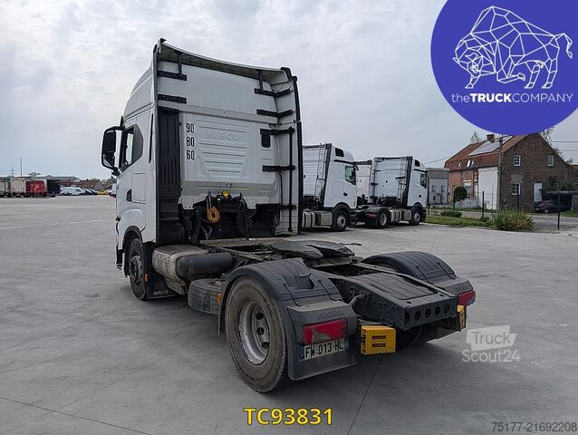 Estándar-SZM Iveco S-WAY 480