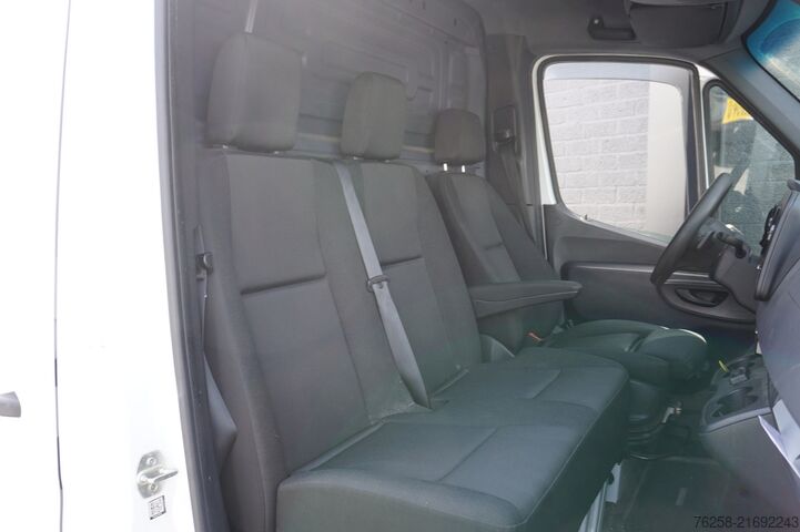 Bestelwagen Mercedes-Benz Sprinter 316 2.2 CDI Automaat L2H2 EURO 6 - AC/...