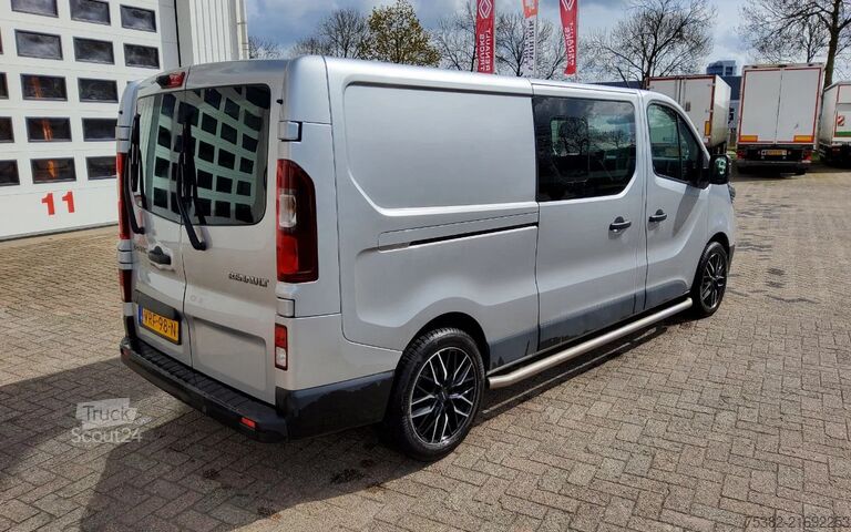 Furgoneta de reparto doble cabina Renault Trafic 150.30 L2H1 - VRF-98-N - DUBBELE CABINE ...