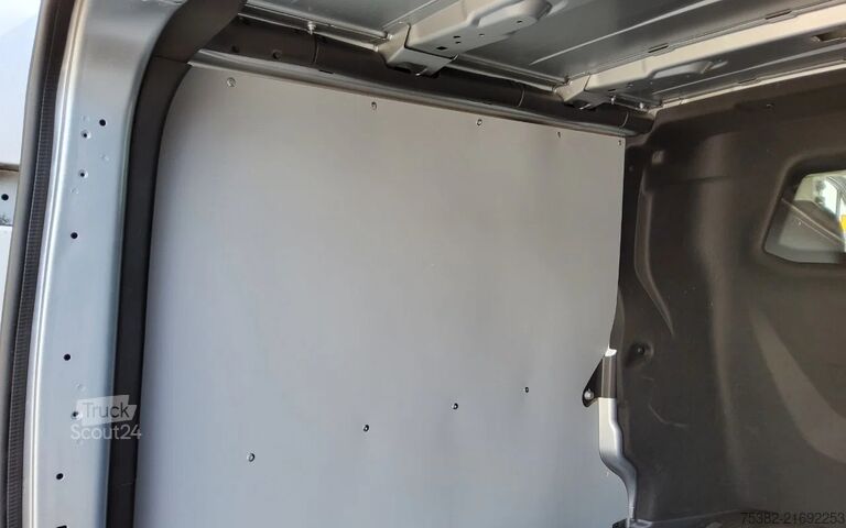 Furgoneta de reparto doble cabina Renault Trafic 150.30 L2H1 - VRF-98-N - DUBBELE CABINE ...